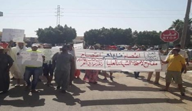 من بن عون إلى سيدي بوزيد : مسيرة على الأقدام لمعتصمين شعارهم " ضاع العمر "